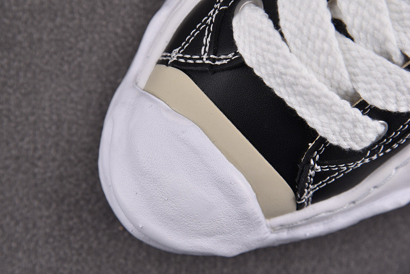 MAISON MIHARA SNEAKERS(Maison Hank OG Sole Black White)