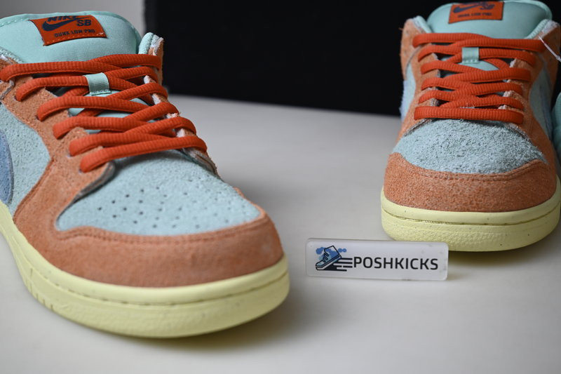 Nike SB Dunk Low Orange Noise Aqua DV5429-800
