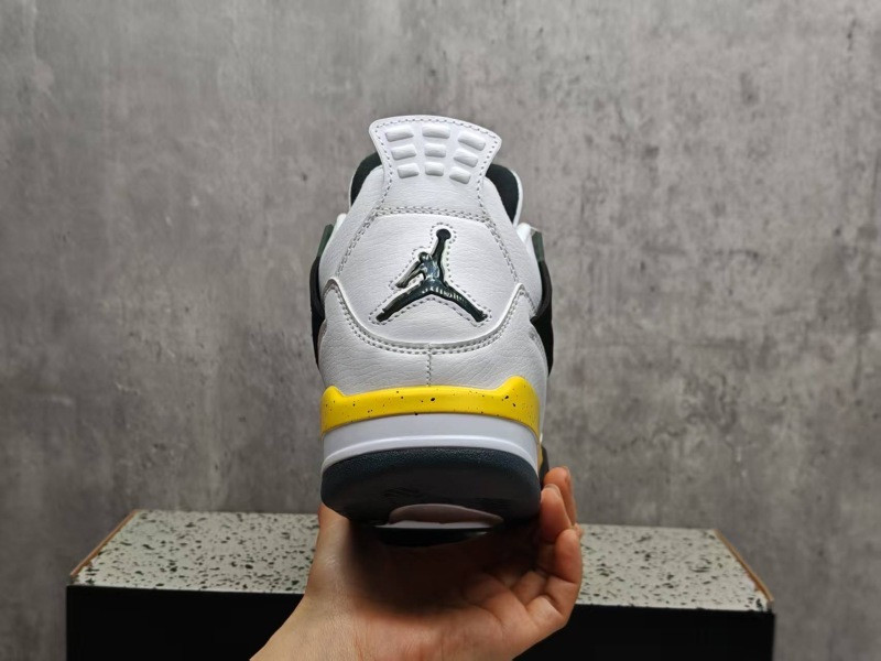 Air Jordan 4 Tour Yellow 2026 IO2463-102