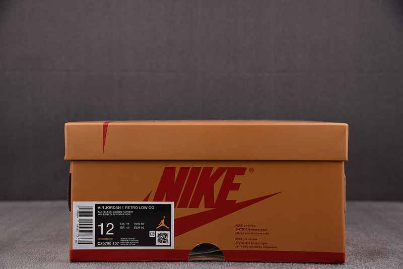 Air Jordan 1 Low OG Rookie of the Year CZ0790-107