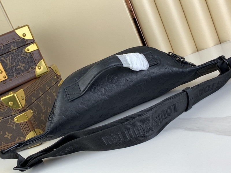 LOUIS VUITTON Rush Bumbag-30*15*8CM