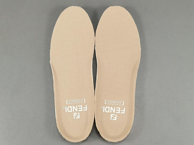 FENDI SNEAKERS