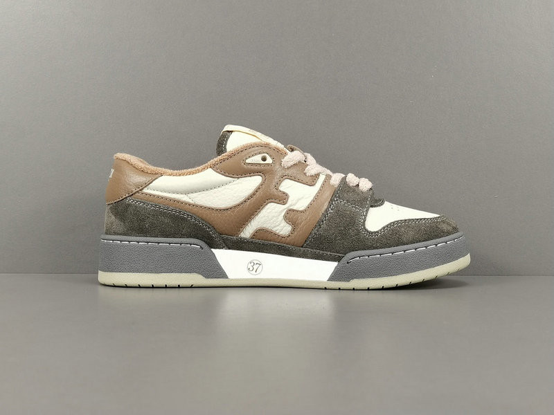 FENDI SNEAKERS