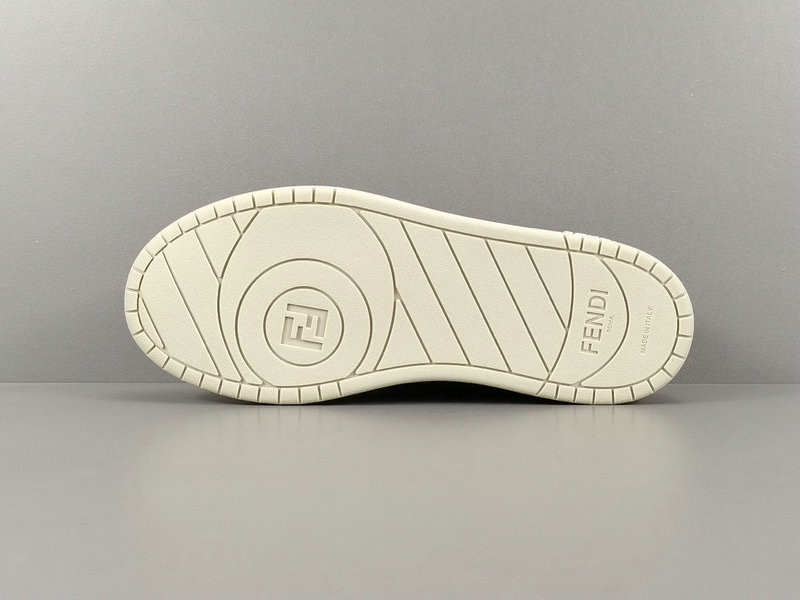 FENDI SNEAKERS