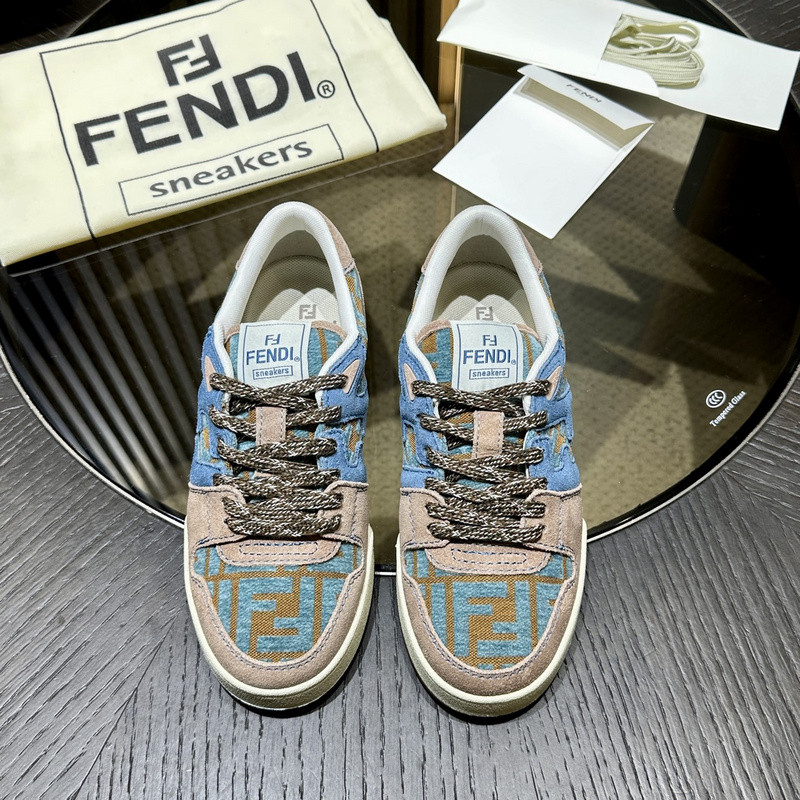 FENDI SNEAKERS