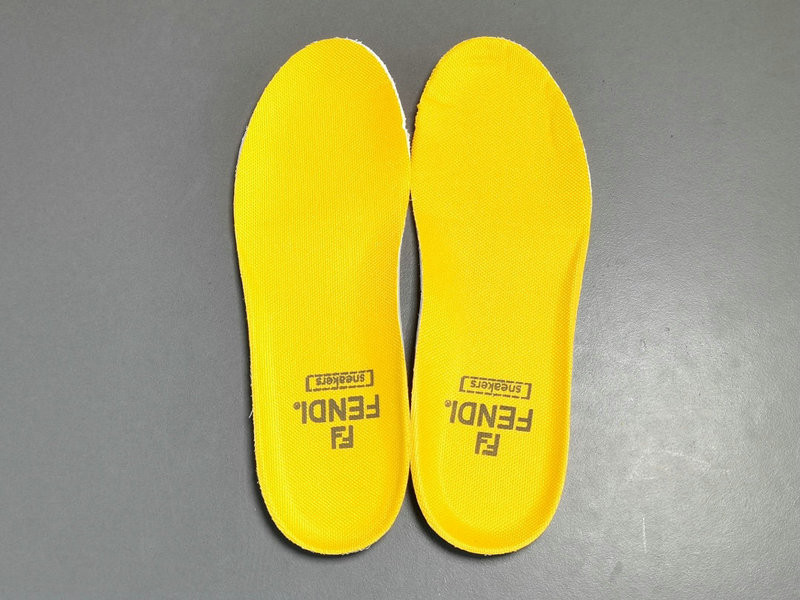 FENDI SNEAKERS