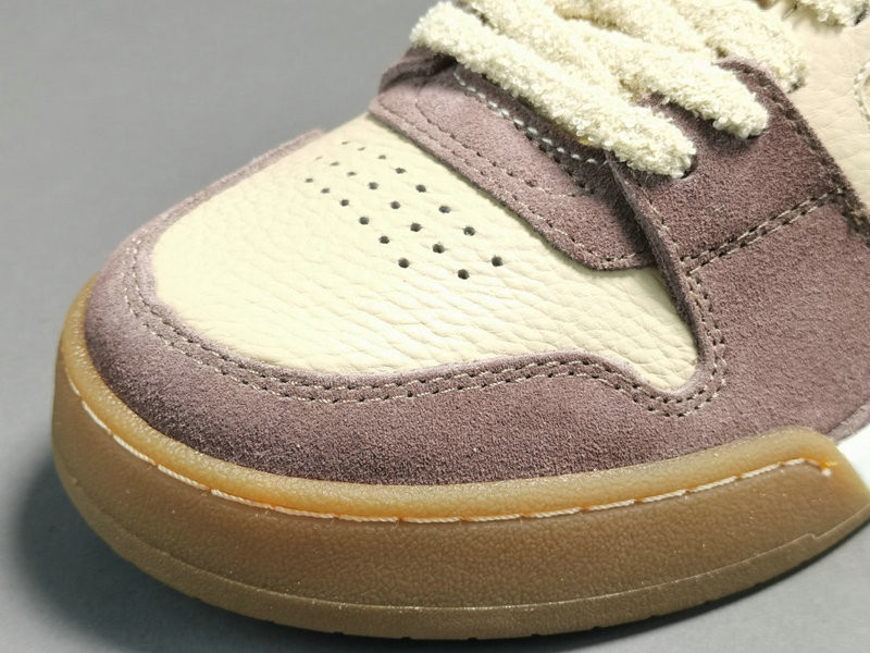FENDI SNEAKERS