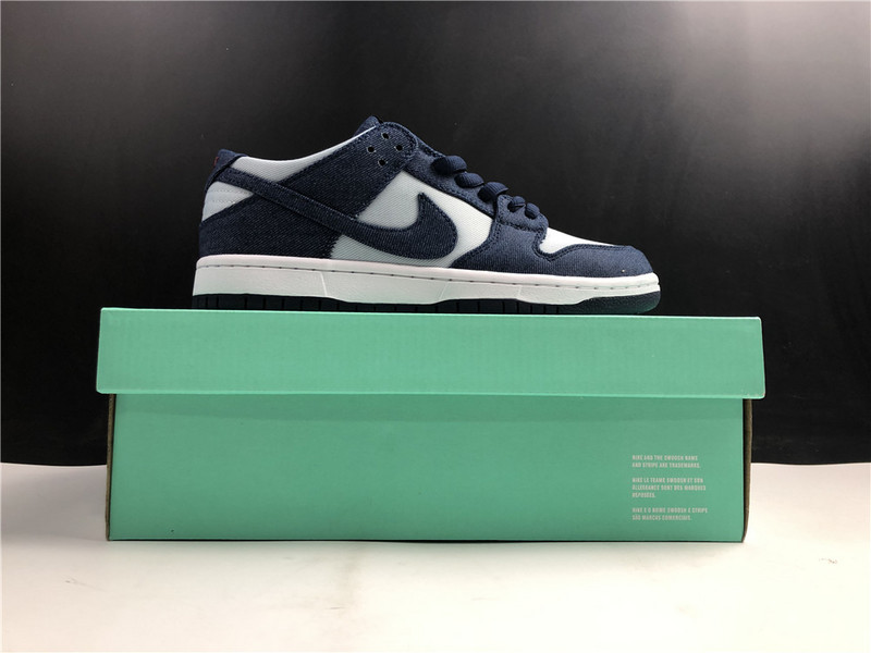 Nike SB Dunk Low 854866-444