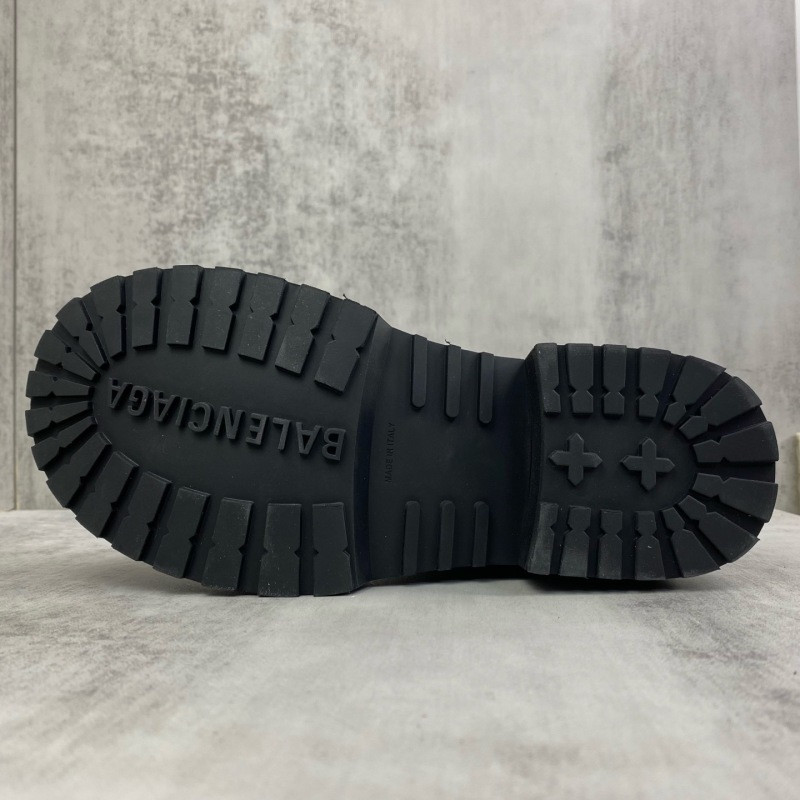 BALENCIAGA Venom leather biker boots