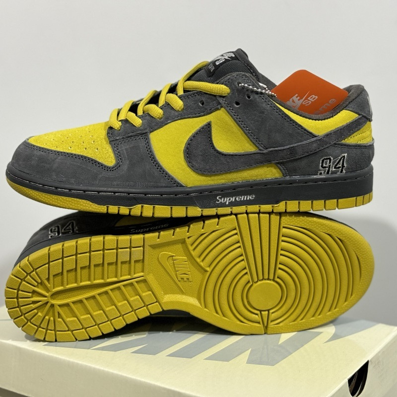 Suprem* x Nike SB Dunk Low Camper Green HQ8487-300
