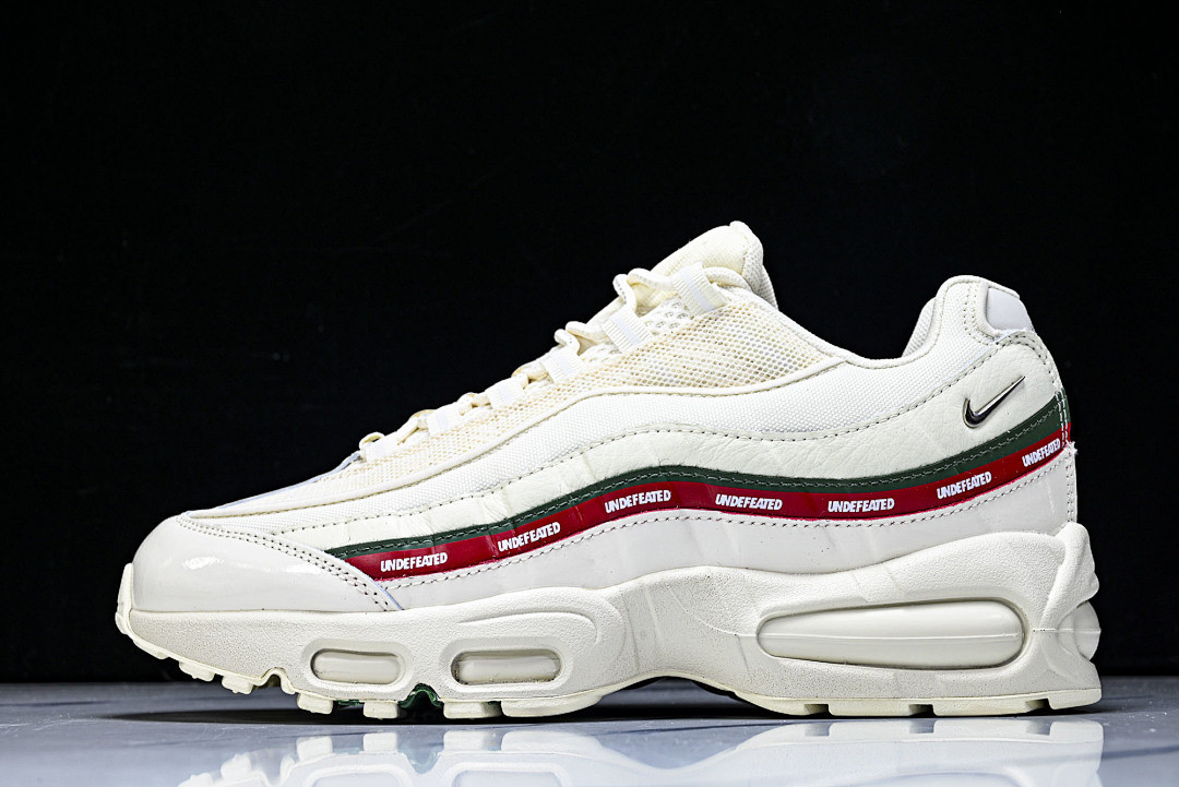 UNDEFEATED Nike Air Max 95 "Sail" IB4453-100