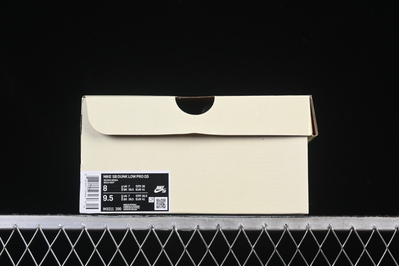 Nike SB Dunk Low Arts-Rec Men