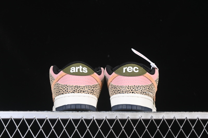 Nike SB Dunk Low Arts-Rec Men