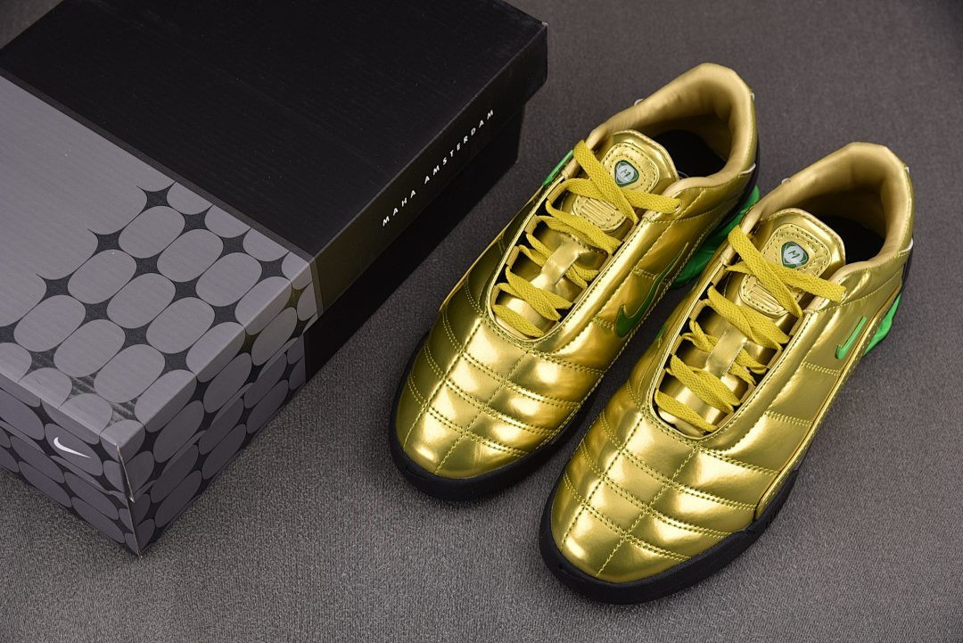 NK Total 90 Secutor Shox Magia SP Maha Amsterdam IM9326-008