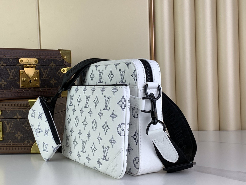 Louis Vuitton Trio Jm messenger
