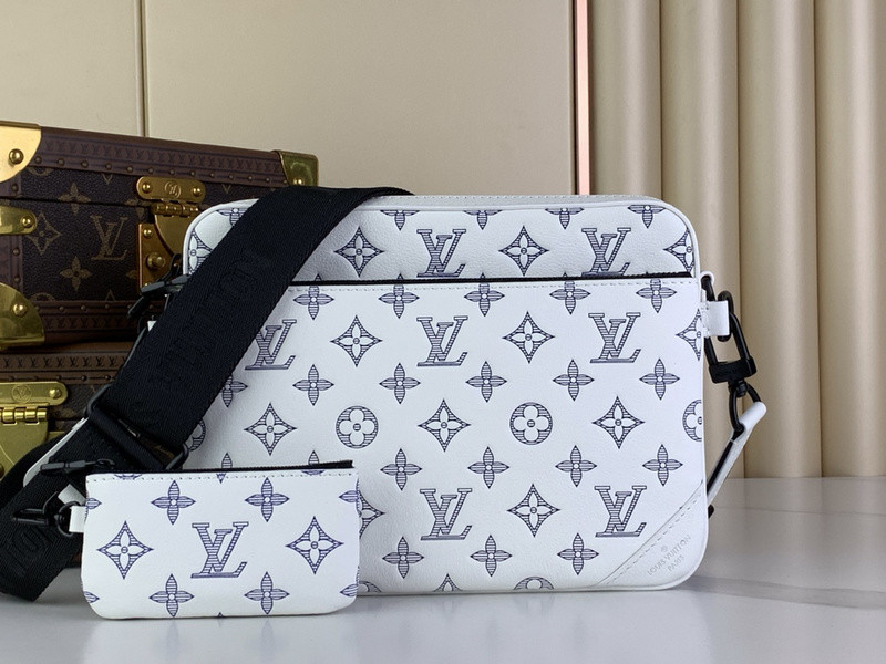 Louis Vuitton Trio Jm messenger