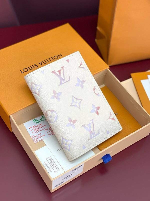 Passport Cover Monogram Empreinte Leather