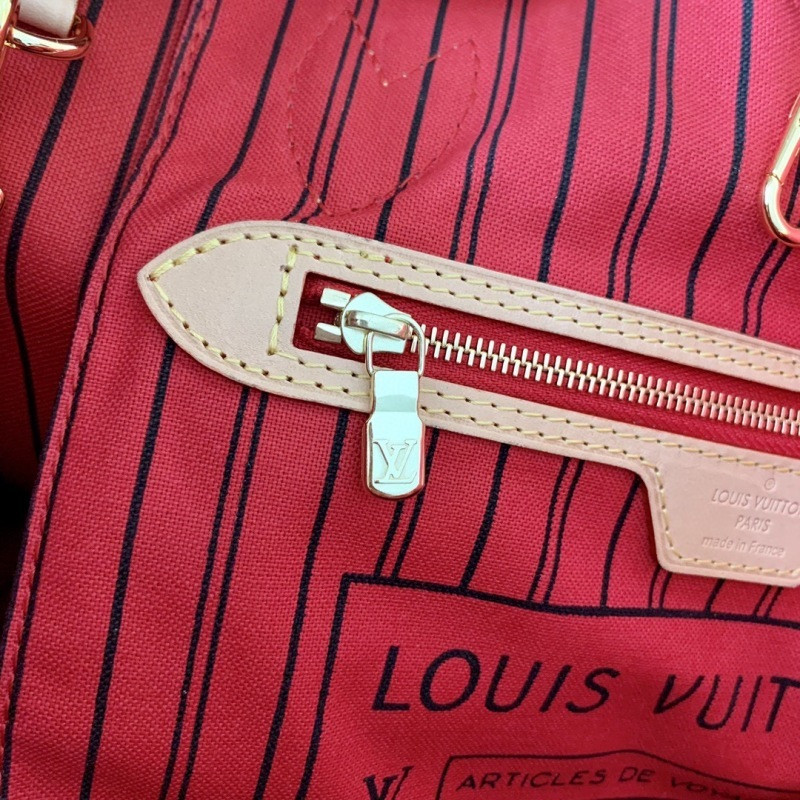 LV NEVERFULL PM TOTE BAG