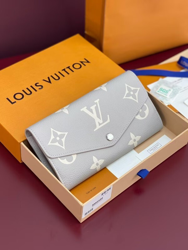 LV Wallet